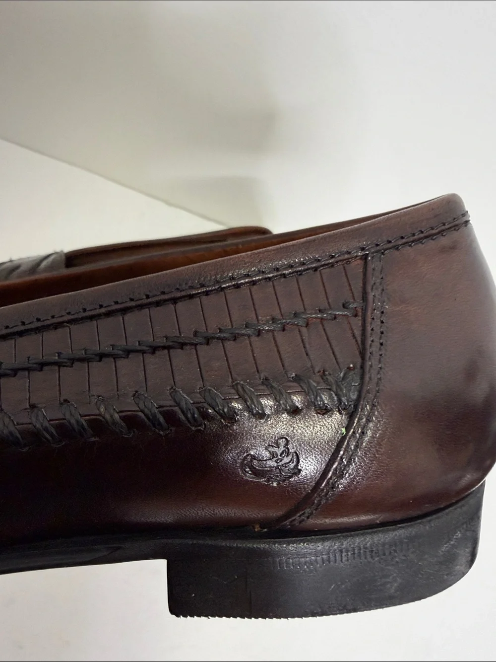 GH Bass Penny Loafers Womens 8.5 Dark Brown Leather Woven Preppy Slip On Shoes - Picture 10 of 15